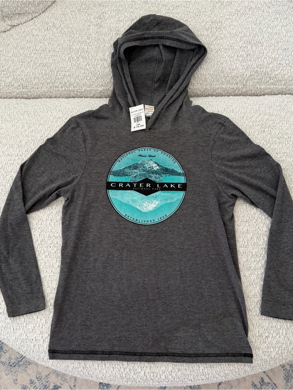 NWT Crater Lake National Park kids long sleeve hoodie shirt youth Small 6 7 8
